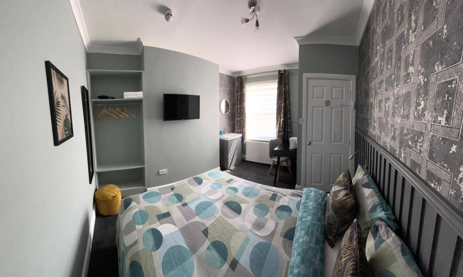 Chambre Double avec Salle de Bains Commune