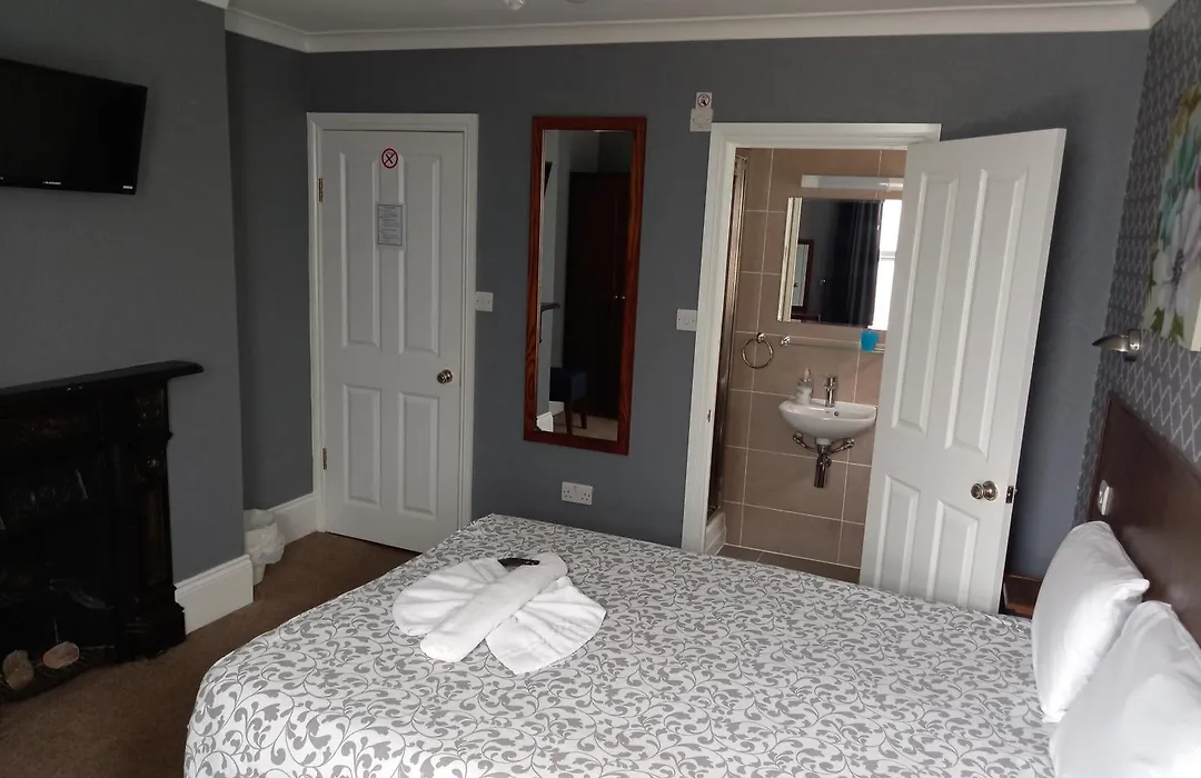 Charlotte Guest House-1